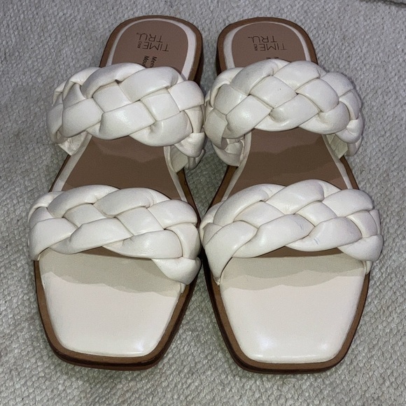 Time and Tru women’s size 7 off White Braided memory foam Sandals - Picture 11 of 14